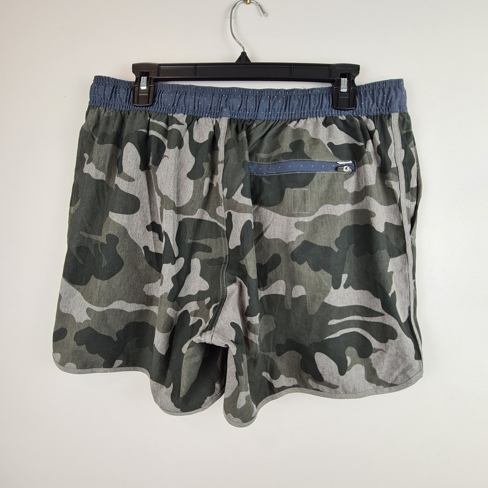 Vuori Short Mens XL Gray Camo Performance 4 Way Stretch Athletic Shorts Swim - Picture 12 of 12